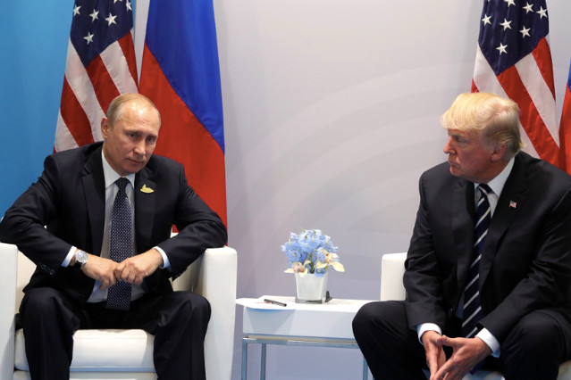 «Американская демократия пользуется амбициями наших идиотов»