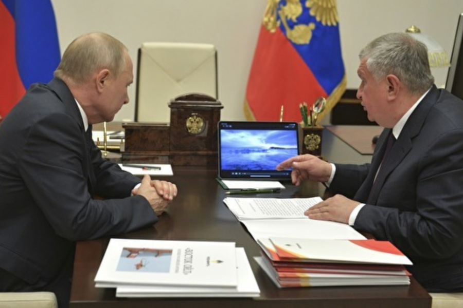 Сечин просит отсрочку по налогам