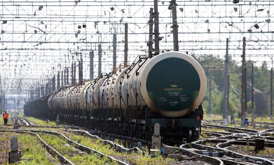 Поуправляли нефтянкой