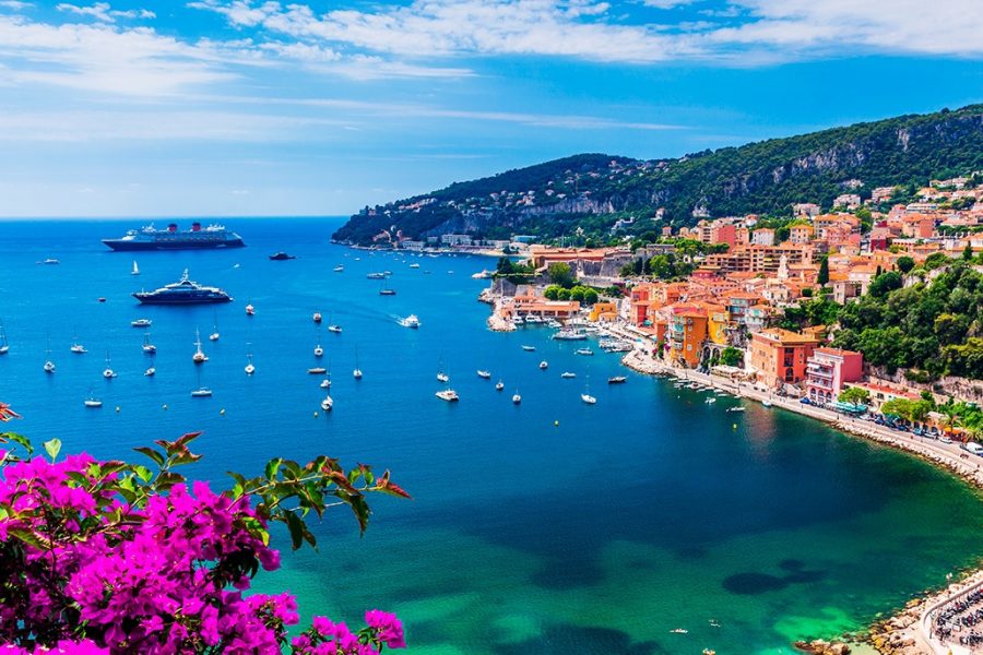 Из Москвы в Ниццу только «отдельная категория пассажиров»