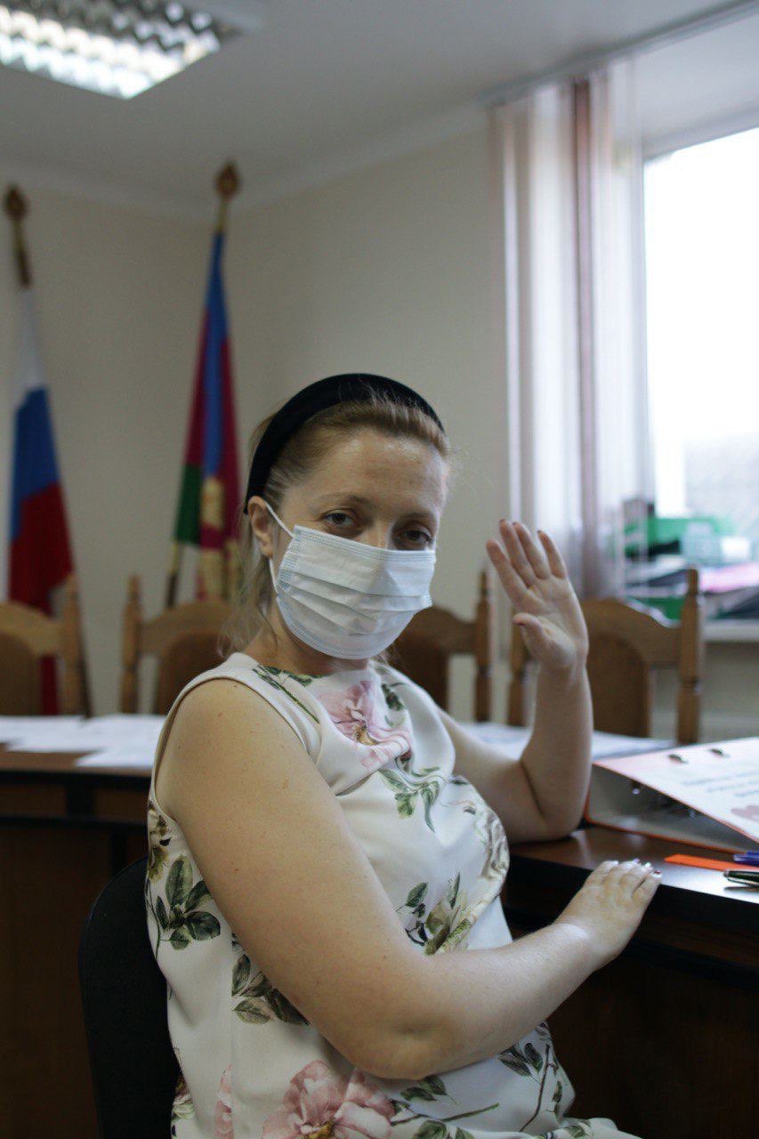 240 часов работ за репосты и одиночный пикет