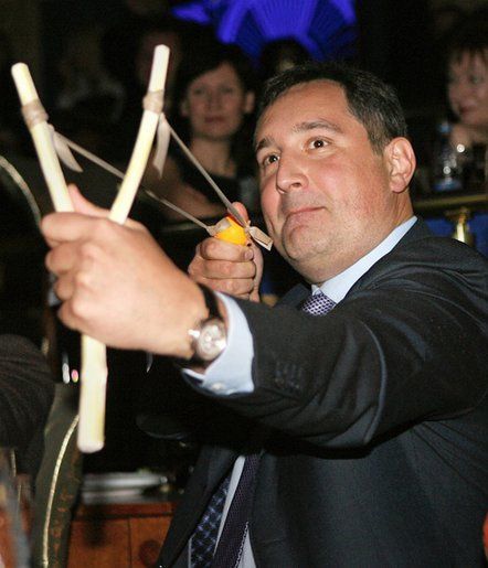 Сначала дома порядок наведите