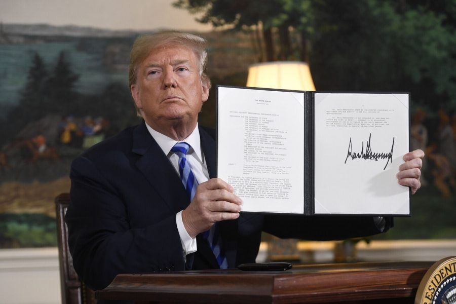 Трамп хочет помиловать самого себя