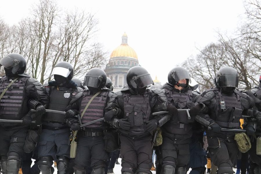 ОМОН пытался спасти Москву