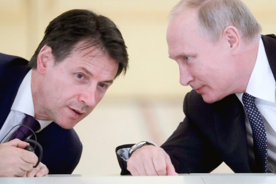 Он много кому чего обещал