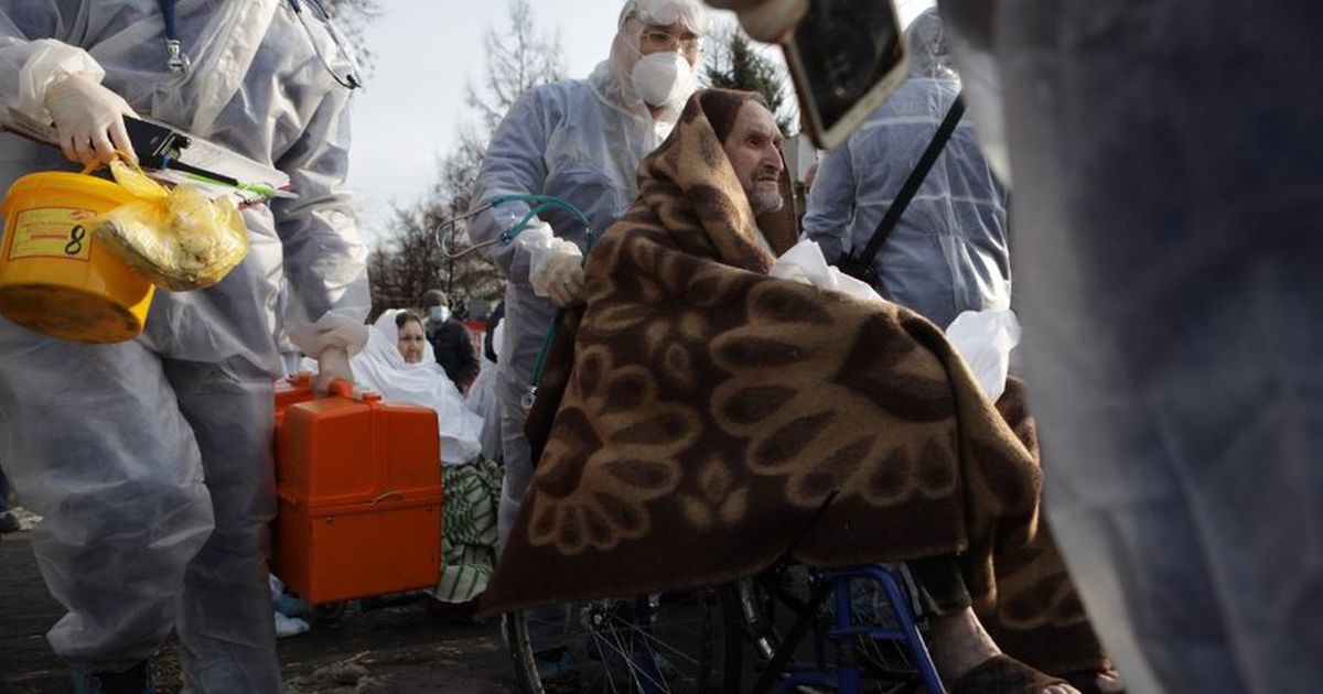 10 млрд рублей на выплаты медикам